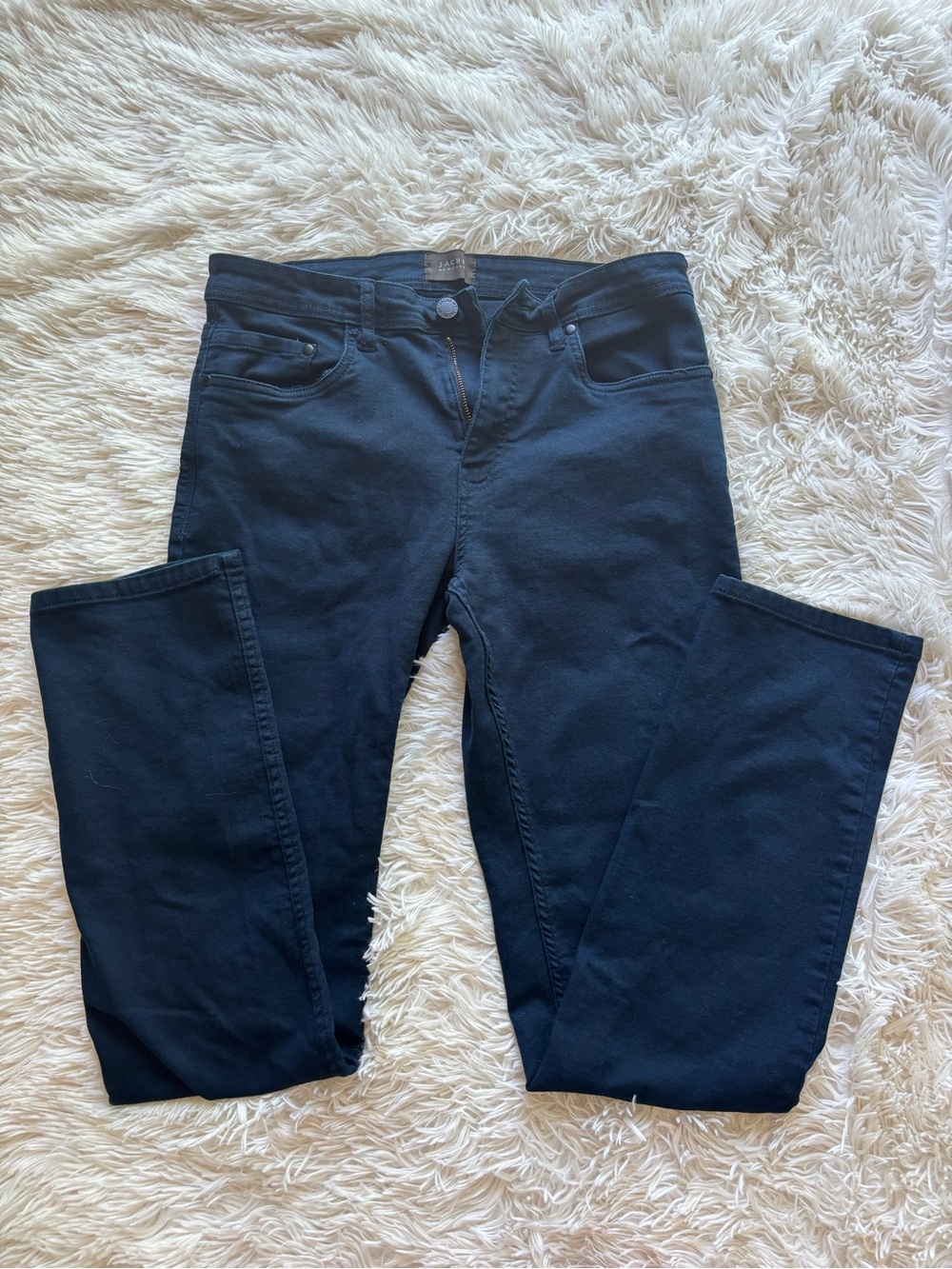 Everyday Straight-Leg Women’s Jeans in navy blue